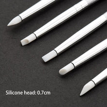 Load image into Gallery viewer, NIBIRU DU 5 Pcs Soft Silicone Nail Brush