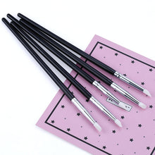 Load image into Gallery viewer, NIBIRU DU 5 Pcs Soft Silicone Nail Brush