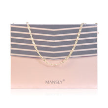Load image into Gallery viewer, MANSLY High-end Moisturizing Long-Lasting 3PC Lipstick With Diamond Chain Bag