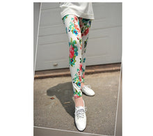Load image into Gallery viewer, CUHAKCI Women Graffiti Floral Patterned Print Leggings