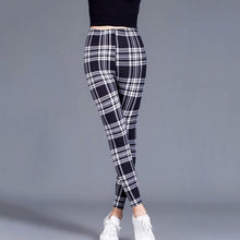 Load image into Gallery viewer, CUHAKCI Women Graffiti Floral Patterned Print Leggings