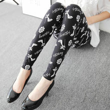 Load image into Gallery viewer, CUHAKCI Women Graffiti Floral Patterned Print Leggings