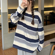 Load image into Gallery viewer, YOYLLGAA Women Rainbow Striped T-shirts