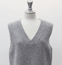 Load image into Gallery viewer, RUGOD Women Sleeveless O-Neck Knitted Vest