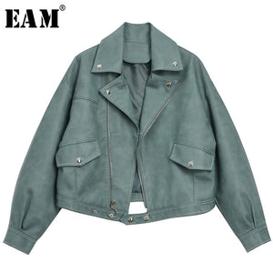 [EAM] Women Loose Fit Green Pu Leather Split Joint Short Jacket